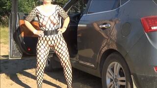 Golden rain 90- piss in road