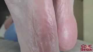 Casual Foot Worship, Mistress Kay