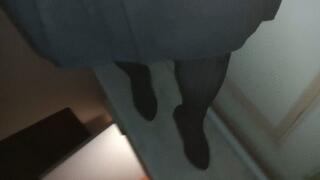 ESCAPE FROM BURGLARS IN HIGH HEELS