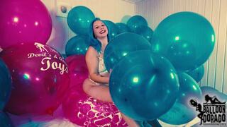 Mine Thai 18 Ballon popping with Fingernails Part 1 HD Version