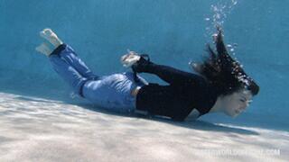 LANA BLACKOUT #001 UNCUT