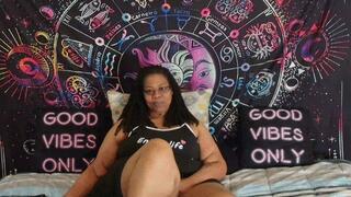 Private show domi clit play panties pulled to the side