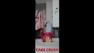 I CRUSH AN ITALIAN CAKE WITH MULES AND BAREFOOT HD