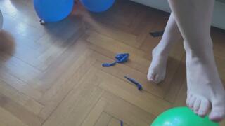 Looner stompo and nail pop 20 balloon