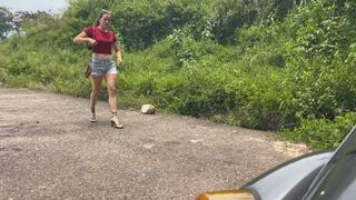 Jarlyn has difficulty starting the car