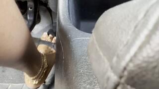 Party Time Cranking BUMMER! (Footwell)