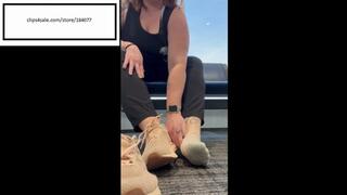 Sommerstimetats Candid itchy feet 2