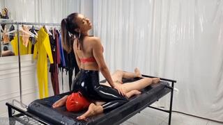 Ebony Mistress Ass Worship In Latex Leggings | MahoganyQen
