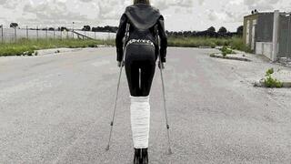 My hard day on crutches-3 AVI