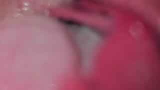 J'avale mes 2 strings que je porter sur moi et les recrache =]