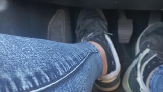 PEDALPUMPING IN MY BOYFRIEND BROKEN DIRTY SHOES - asmr gas pedal brake