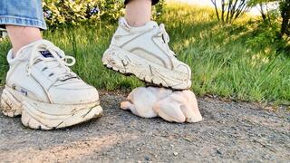 Crushed Chicken – old Buffalos, brutal steps