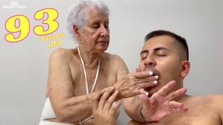 Sucking the old woman's hands! Ms Emma 93 years old - GG Producer (MP4-HD 1080p)