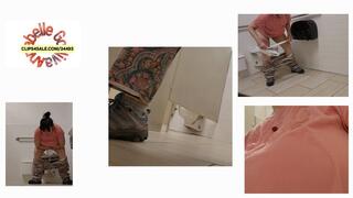 Saying Heyyy - peeing while out