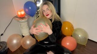 Sit to pop 10 Balloons- +COUNTDOWN