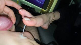 Footjob and Smoke Fetish With Rayzza