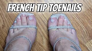 French Tip Toenails