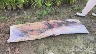 Oleanora trample big pillow witch dirty shoes