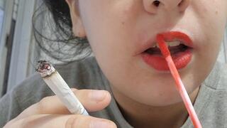 Red Lips & Smoke Control