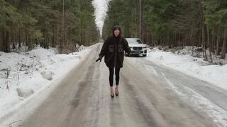 Platform on ice, platform shoes on ice, wedgies on ice, sliding heelless