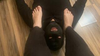 Worshi My Feet and Clean My Toes