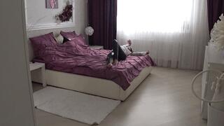 Victorias blown raspberries on MY belly QPo