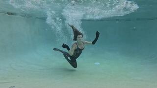 Pool Inspector Takes a Plunge 1080p