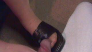 Handjob Cum on Shoe