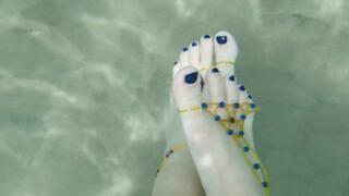 Underwater feet