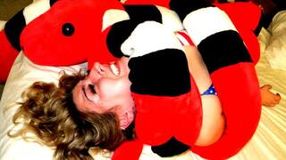 Monkeyshine 3: Blindsided (starring Jade) (MP4)