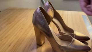 Gold Heels take a cum load