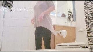 Velvet Leggings in the Bathroom mp4