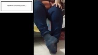 Bianca tries powder for the itch 2