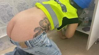 My farting plumberr takes me in the bedroom and farting on my lap''