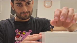 Giants: Little Man spying in the kitchen