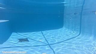 Scuba, oval mask, and masturbation in black pantyhose--more time on the bottom!