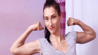 Lorena vs Rubi armwrestling - smaller but stronger