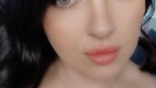 Sissy or Tit Lover? Teased by Goddess Psyche’s Irresistible Big Natural Tits