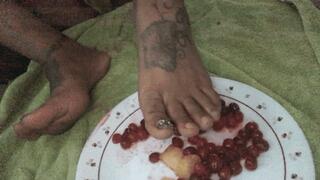 Smoking Redd is "Juicing"!! Smaller Mp4