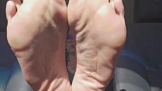 NuTT for my Toe Wigglin Car JOI with Countdown