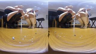 3DVR 180 degree XINGGAN XIAOYU boots trample dwarves trample cigarette ash