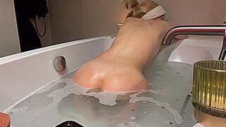 EXTREMELY juicy farts while bathing, very loud farting HD