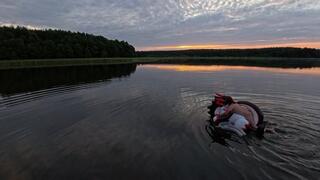 Blowupguy & Grace II - Water Play