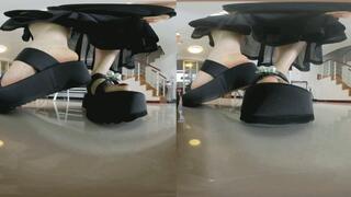 3DVR 180-degree MOMO Stinky Big Feet oppresses the Dwarf