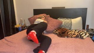 Trying to relax with loud fartss'