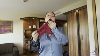 YY241 - Packing the Suitcase