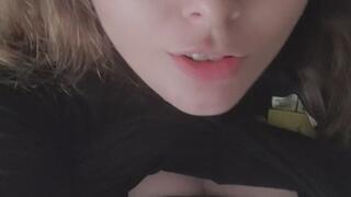 MILF with Full Fluffy Bushplay