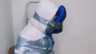 Mau Roll taped up by Tonny!