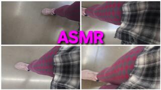 ASMR Thick Thighs Wear Leggings and Sneakers
