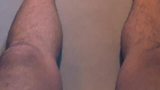 POV – Crushed by Bearzinho Black’s Legs